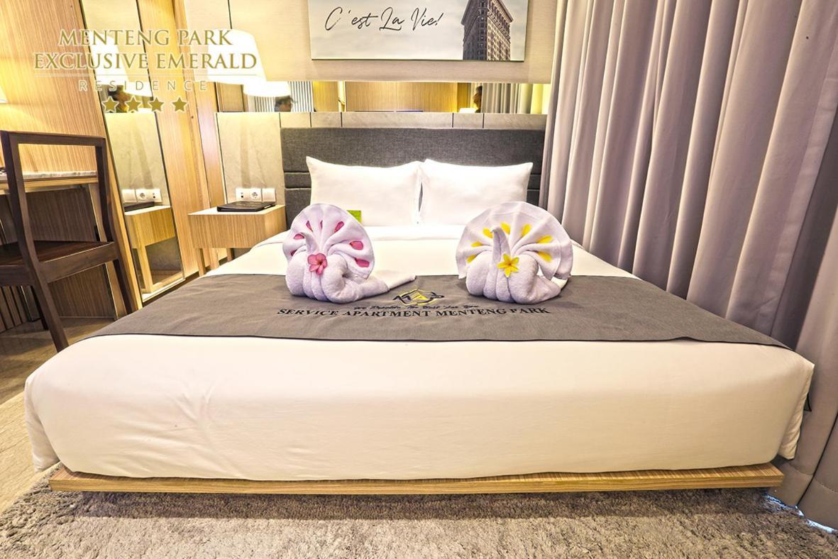 Menteng Park Exclusive Emerald Giacarta Esterno foto