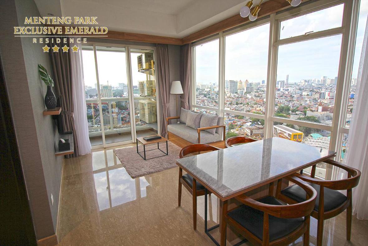 Menteng Park Exclusive Emerald Giacarta Esterno foto