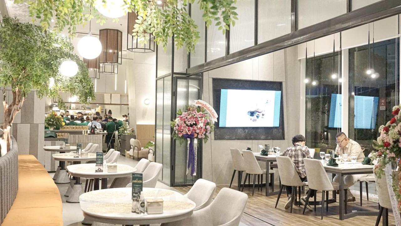 Menteng Park Exclusive Emerald Giacarta Esterno foto