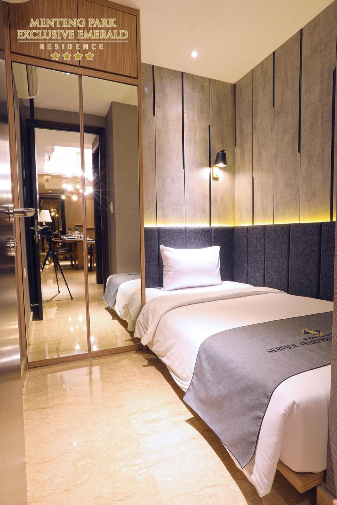 Menteng Park Exclusive Emerald Giacarta Esterno foto