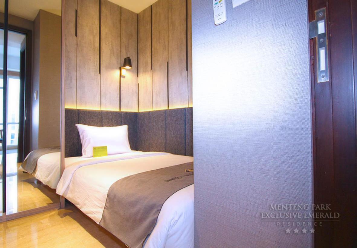 Menteng Park Exclusive Emerald Giacarta Esterno foto